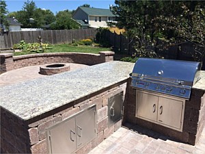 Kitchen/Bar Area, Patio, Firepit & Wall