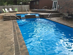 Fiberglass Pool, Tanning Ledge & Spa