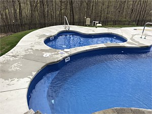 Fiberglass Pool 'Atlantic' and 'Pond' Ledge